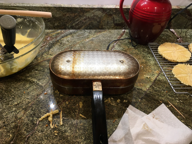 pizzelle iron