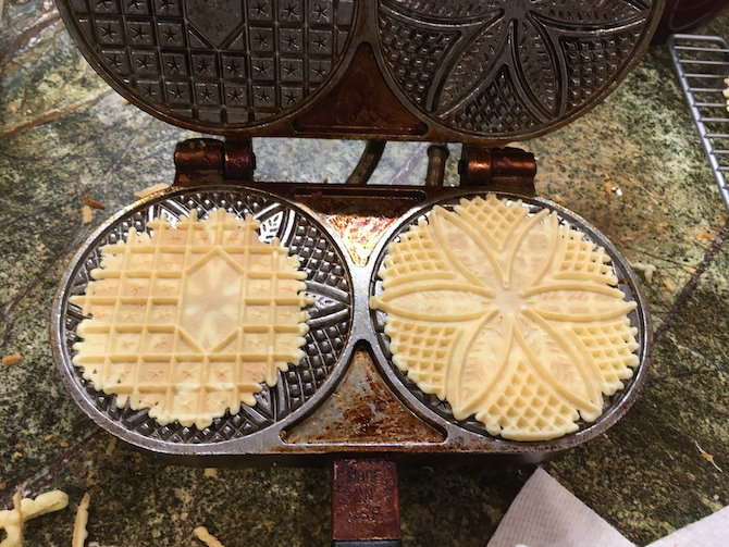 pizzelle iron done
